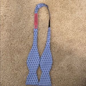 Vineyard Vines Dragonfly Print Bow Tie